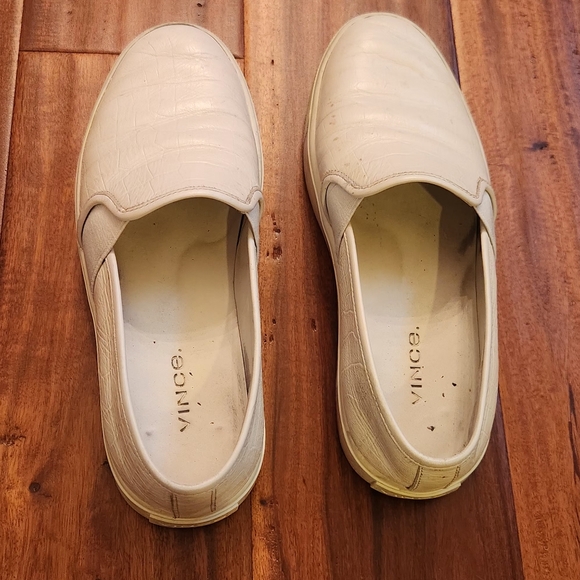 VINCE Slip-on Sneaker - Picture 7 of 8